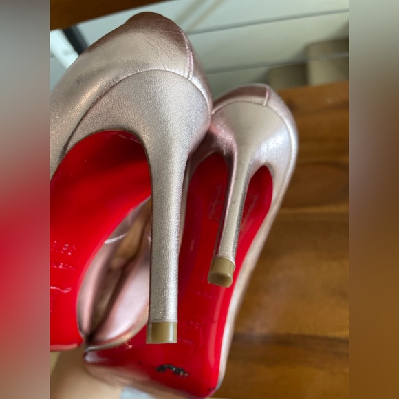 Louboutin Fifi Rose Gold Metallic Pumps - Picture 9 of 12